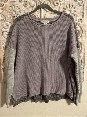 Parkhurst Lavender and Gray Colorblock Crewneck Sweater